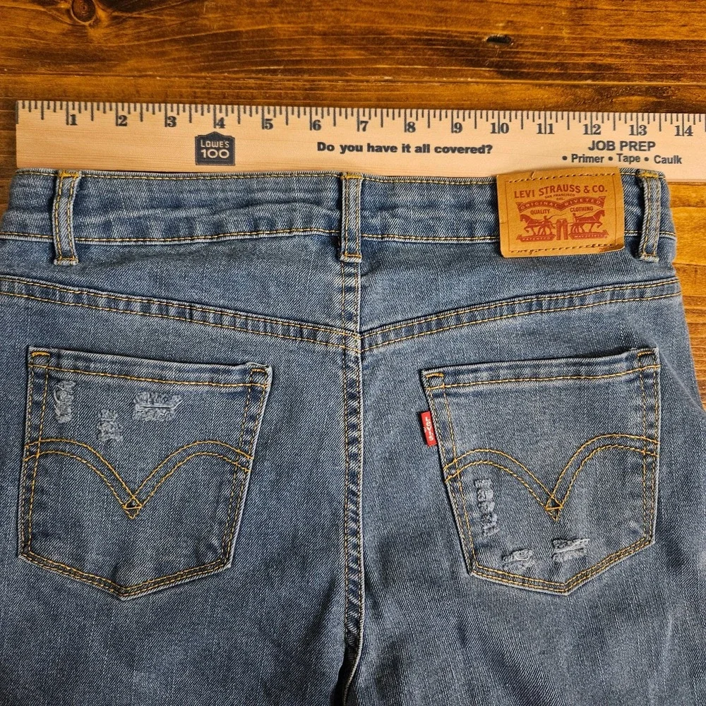 Levis trendy levi